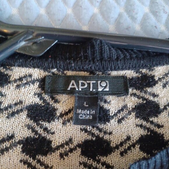 !Sparkly Hounds-tooth Sweater! by Apt 9 - Picture 3 of 3